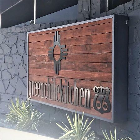 Guest Inn ユーコン エクステリア 写真