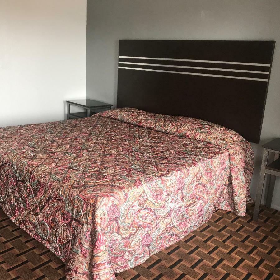 Guest Inn ユーコン エクステリア 写真