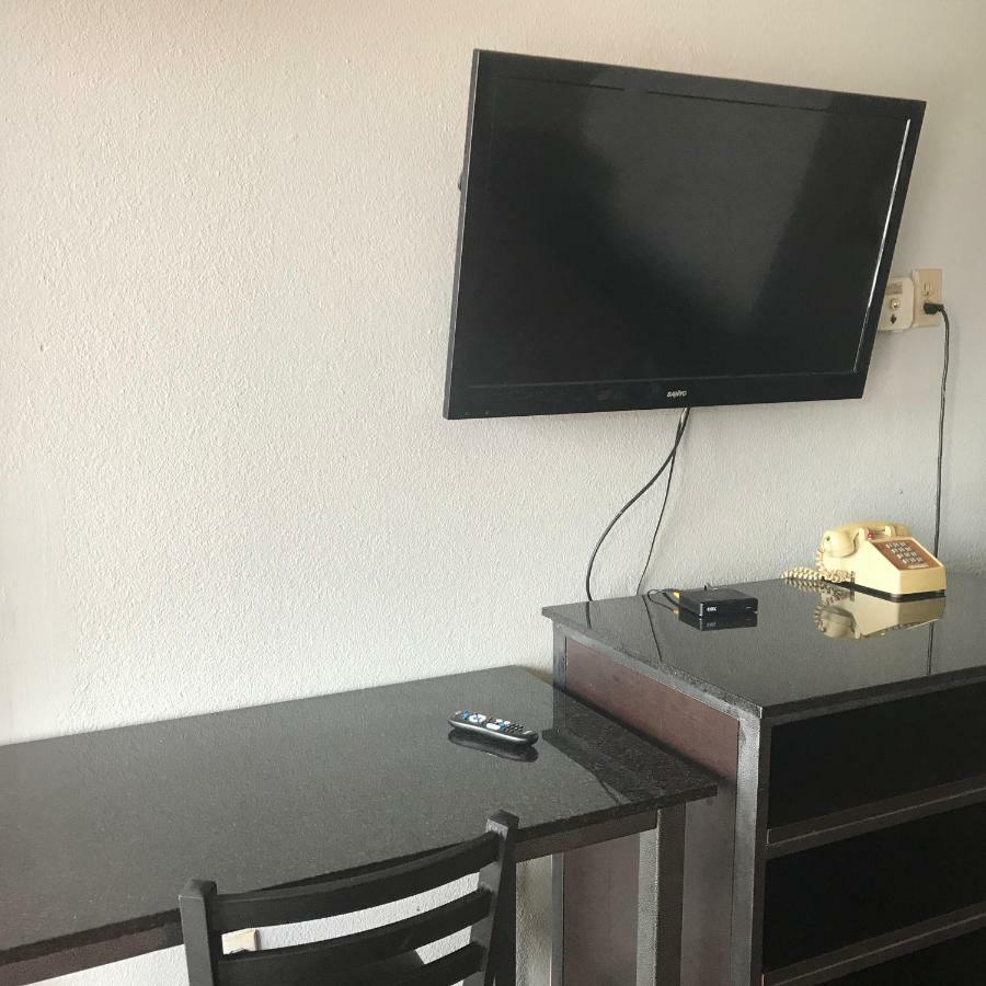 Guest Inn ユーコン エクステリア 写真